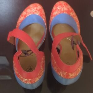 Bellevue Buckle Shoe - Red